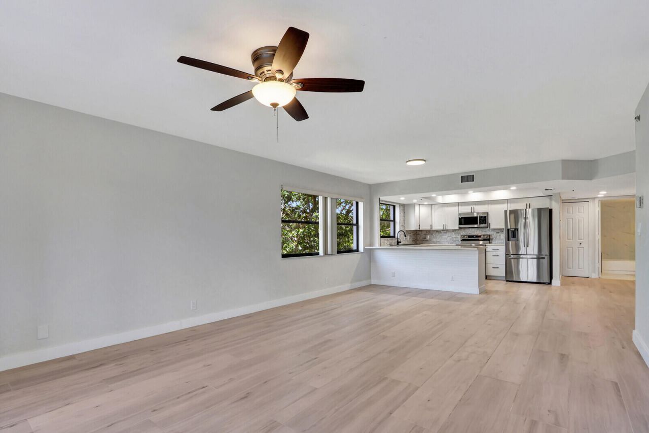 700 Uno Lago Drive, Unit 301, Juno Beach, FL 33408 Photo