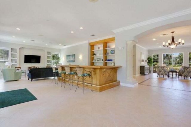 242 Village Boulevard, Unit 2304, Tequesta, FL 33469 Photo