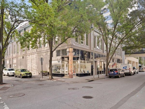 302 1st ST SW, Roanoke, VA 24011