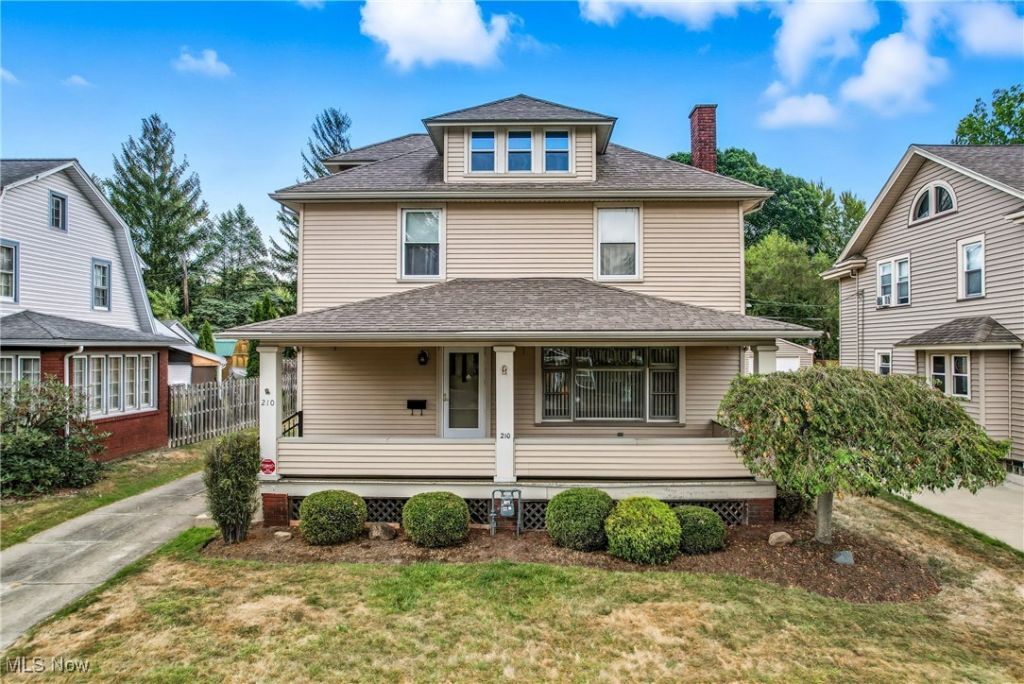 210 Fairmount Avenue Ne, Warren, OH 44483 Main Photo