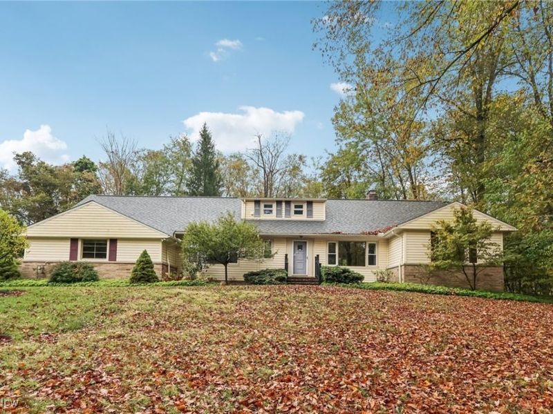 33300 S Woodland Road, Pepper Pike, OH 44124 Photo 1