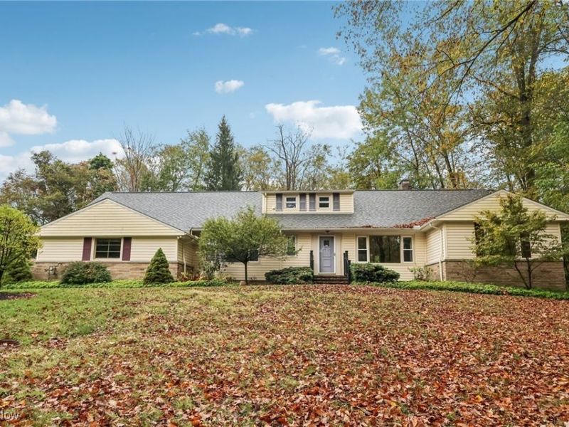 33300 S Woodland Road, Pepper Pike, OH 44124 Photo 6