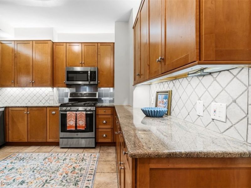 13609 Shaker Boulevard, Unit 1A, Cleveland, OH 44120 Photo 14