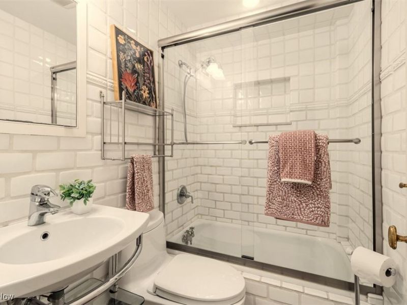 13609 Shaker Boulevard, Unit 1A, Cleveland, OH 44120 Photo 20