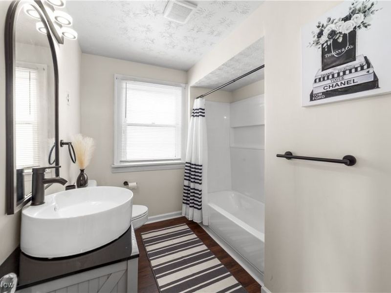 3525 Raymont Road, Cleveland, OH 44118 Photo 17