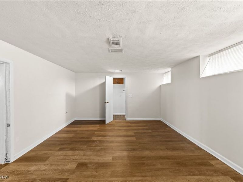 3525 Raymont Road, Cleveland, OH 44118 Photo 27