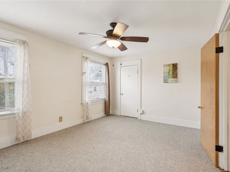 9502 Raymond Avenue, Cleveland, OH 44104 Photo 24