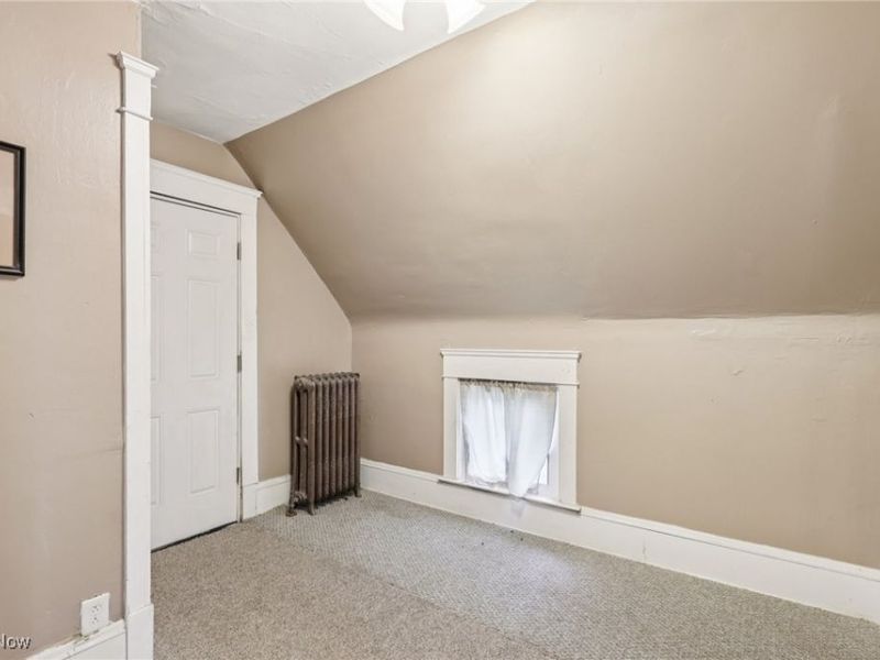 9502 Raymond Avenue, Cleveland, OH 44104 Photo 29