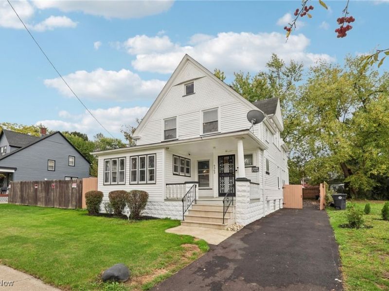 9502 Raymond Avenue, Cleveland, OH 44104 Photo 3