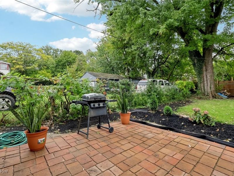 9502 Raymond Avenue, Cleveland, OH 44104 Photo 35