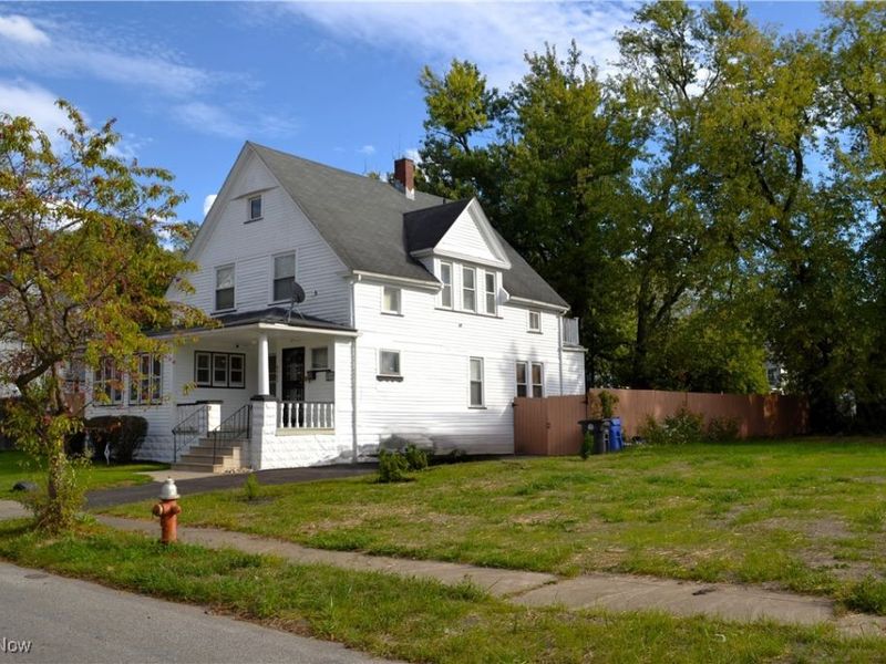 9502 Raymond Avenue, Cleveland, OH 44104 Photo 4