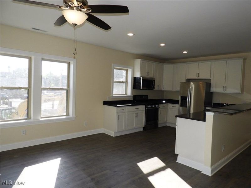 6803 Detroit Avenue, Unit 3, Cleveland, OH 44102 Photo 4