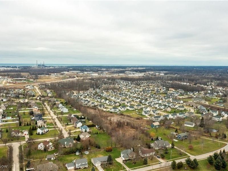 Springfield Drive, Avon, OH 44011 Photo 4