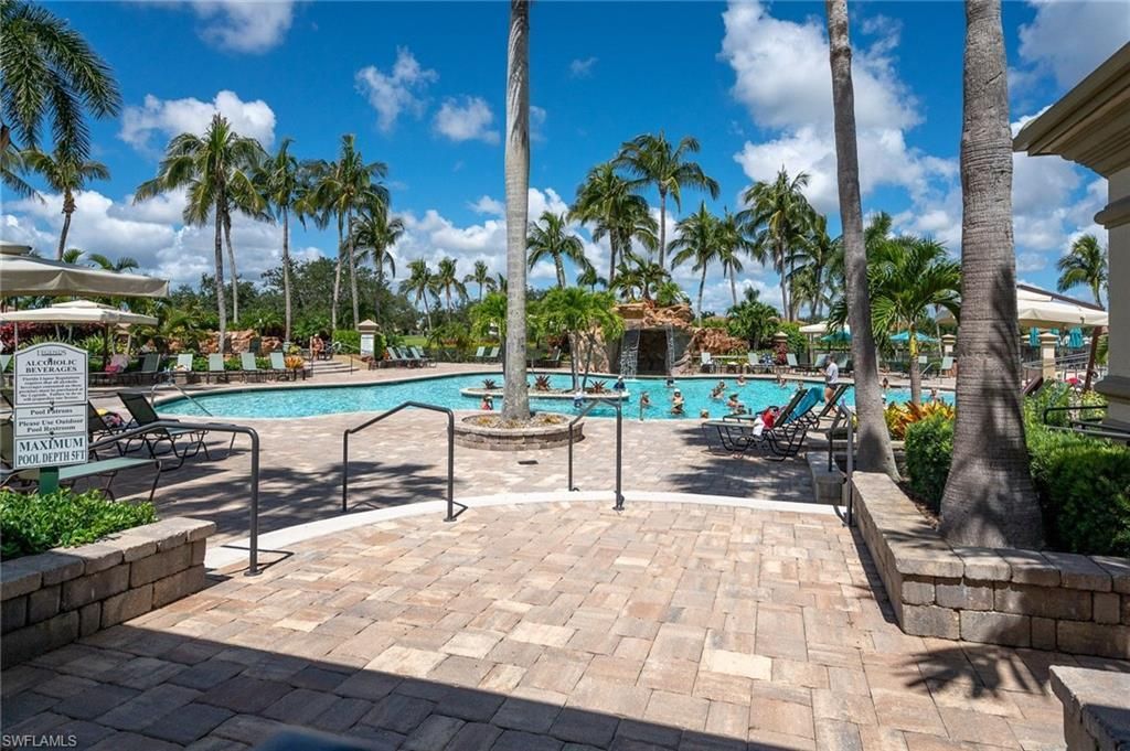 19470 Cromwell Ct, Unit 204, Fort Myers, FL 33912 Photo