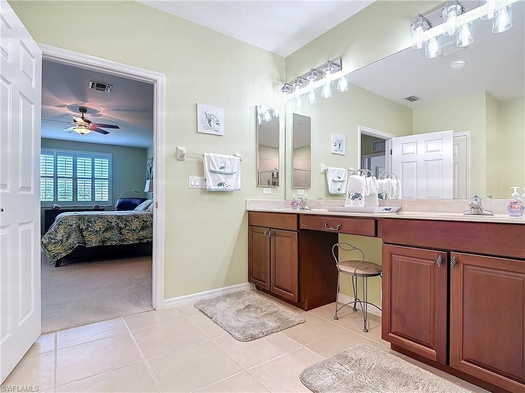 9631 Spanish Moss Way, Unit 3911, Bonita Springs, FL 34135 Photo