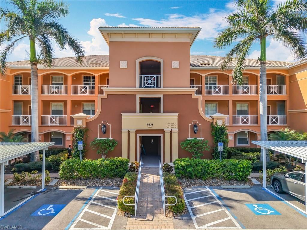 9631 Spanish Moss Way, Unit 3911, Bonita Springs, FL 34135 Photo