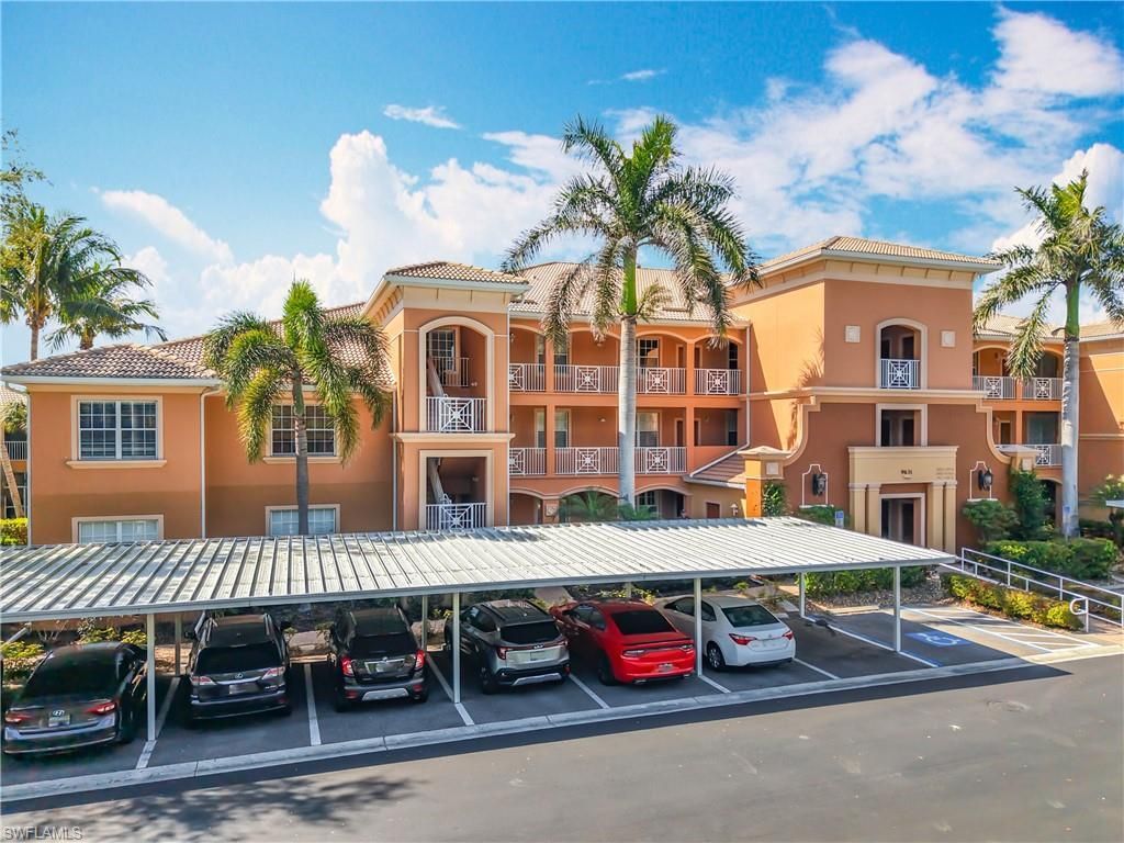 9631 Spanish Moss Way, Unit 3911, Bonita Springs, FL 34135 Photo