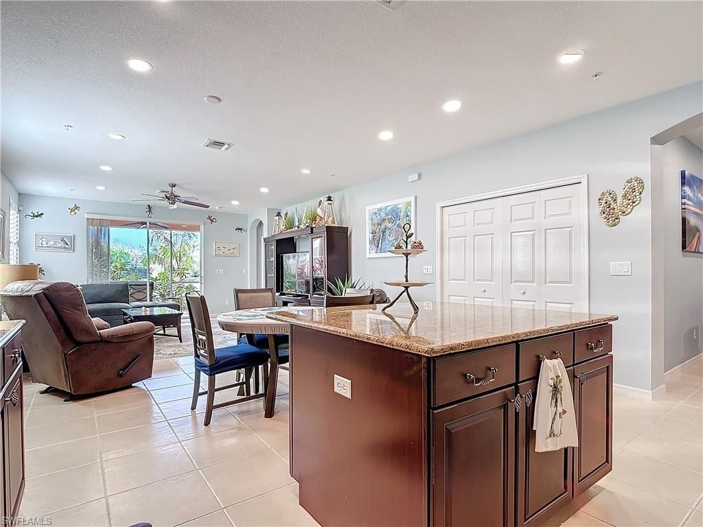 9631 Spanish Moss Way, Unit 3911, Bonita Springs, FL 34135 Photo