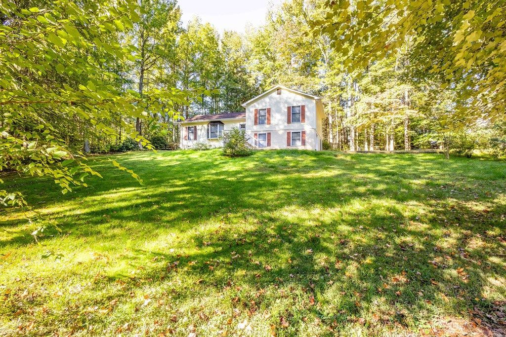 7504 Cleveland Dr, King George, VA 22485 Main Photo