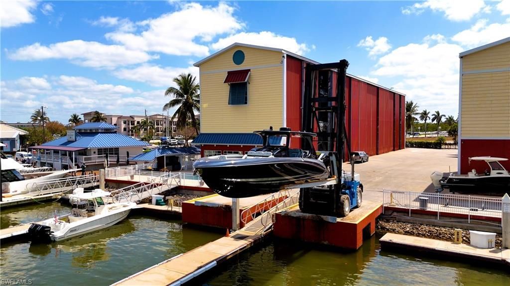 750 River Point A1-15 Dr, Naples, FL 34102 Photo