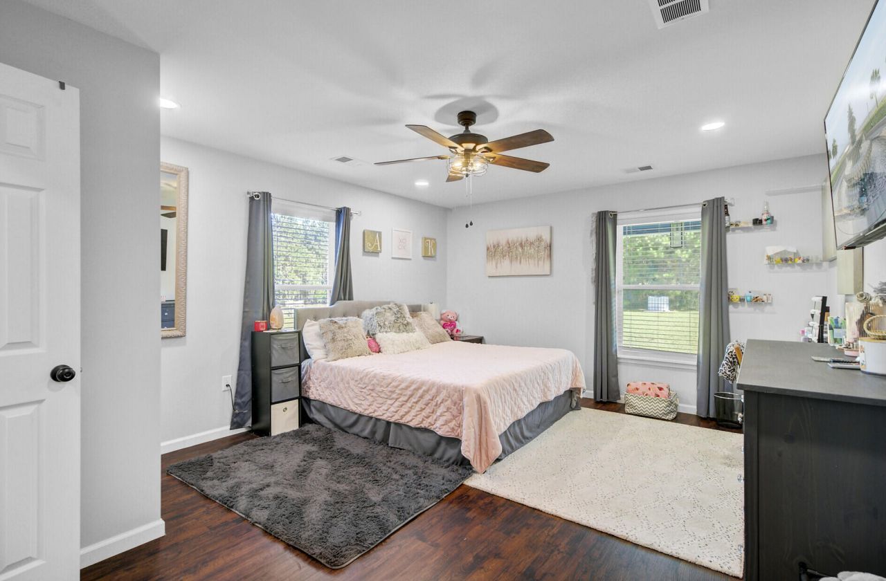 442 Rhode Drive Photo 14