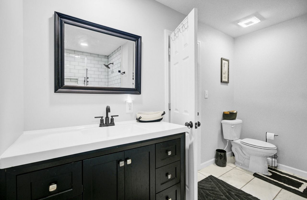 442 Rhode Drive Photo 15