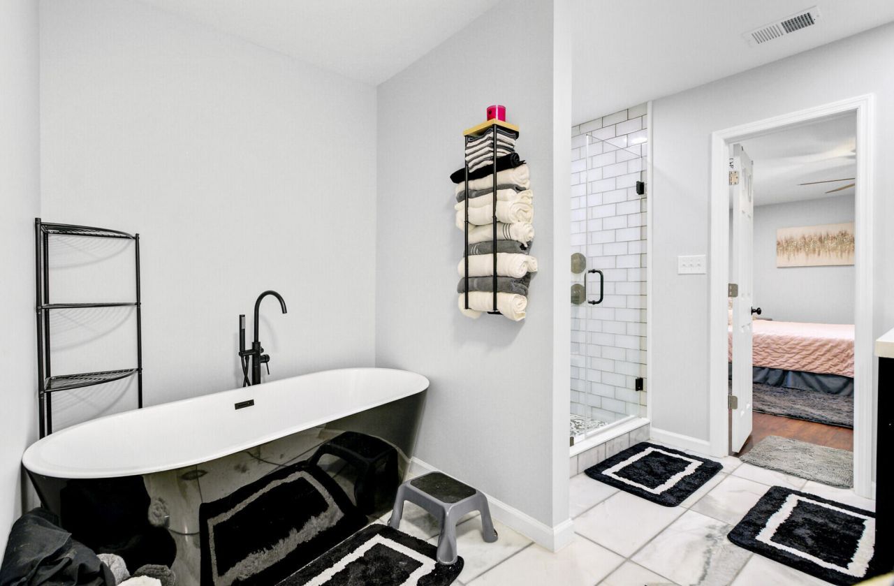 442 Rhode Drive Photo 17