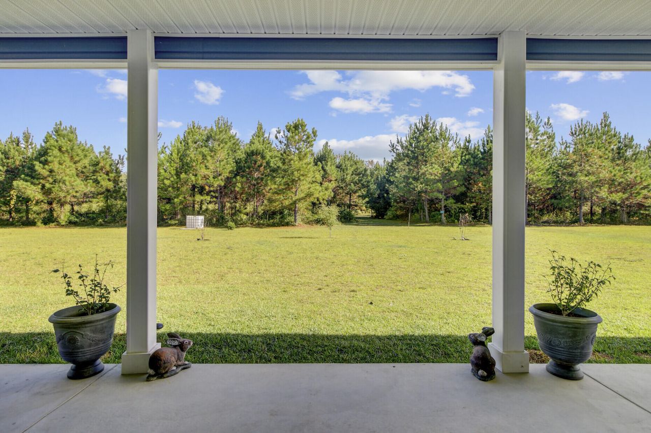 442 Rhode Drive Photo 4