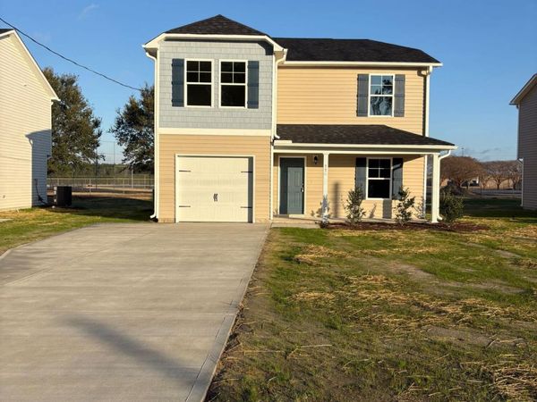 110 W Nelson Street, Robersonville, NC 27871