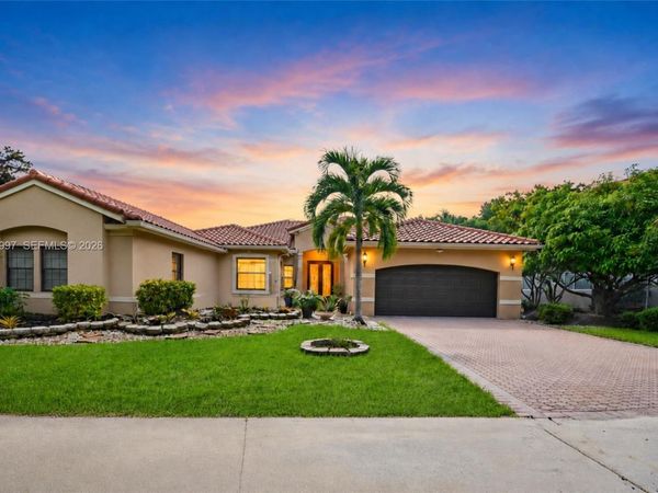 523 Stonemont Dr, Weston, FL 33326