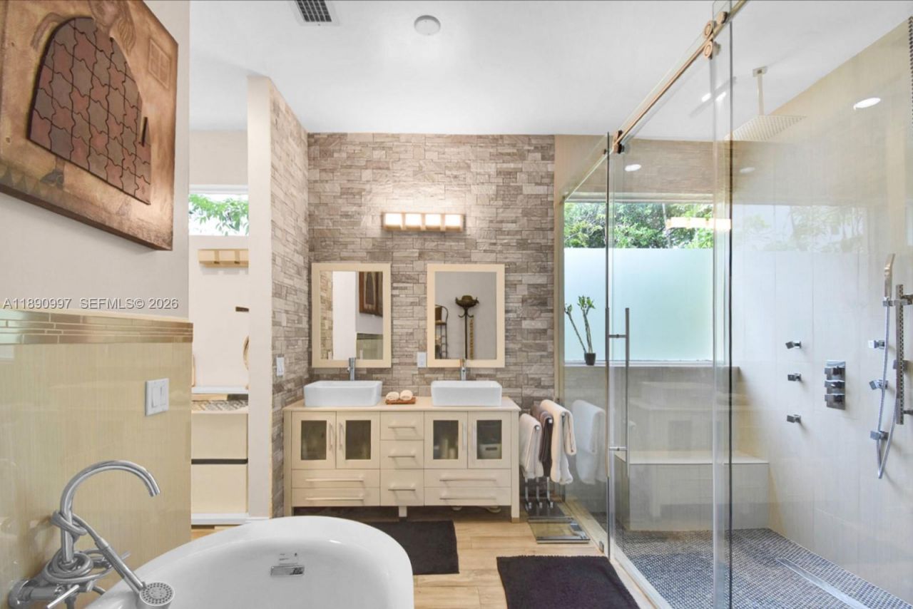 523 Stonemont Dr, Weston, FL 33326 Photo