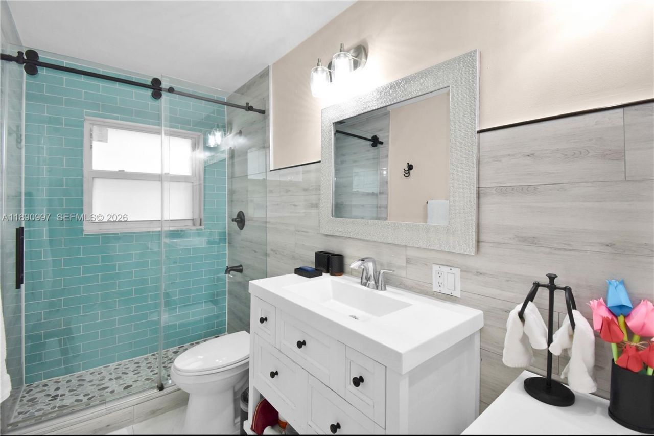 523 Stonemont Dr, Weston, FL 33326 Photo