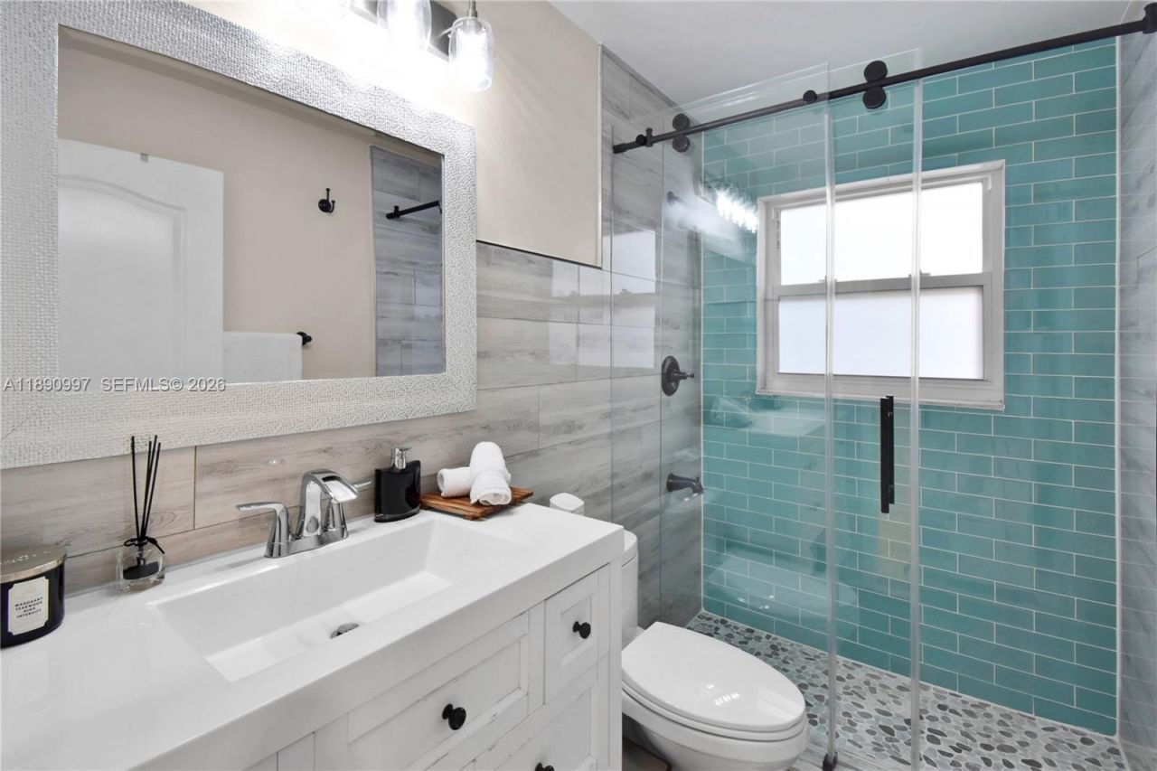 523 Stonemont Dr, Weston, FL 33326 Photo