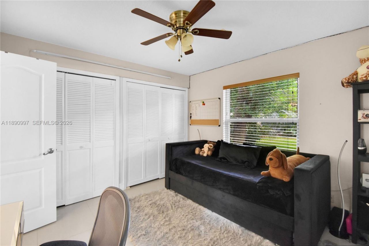 523 Stonemont Dr, Weston, FL 33326 Photo