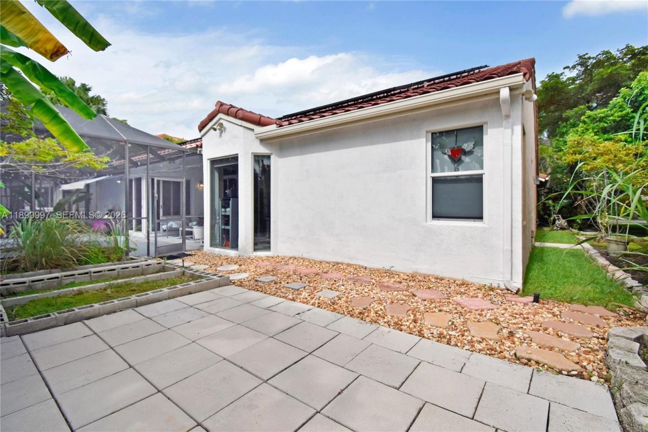 523 Stonemont Dr, Weston, FL 33326 Photo