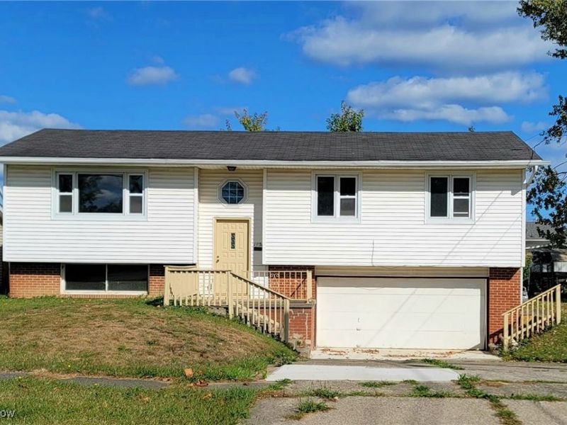 1951 E 39th Street, Lorain, OH 44055 Photo 1