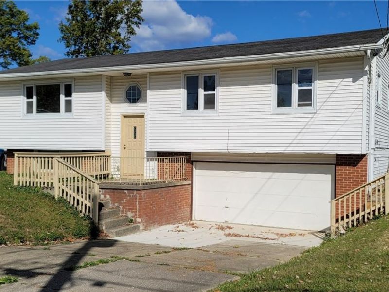 1951 E 39th Street, Lorain, OH 44055 Photo 3