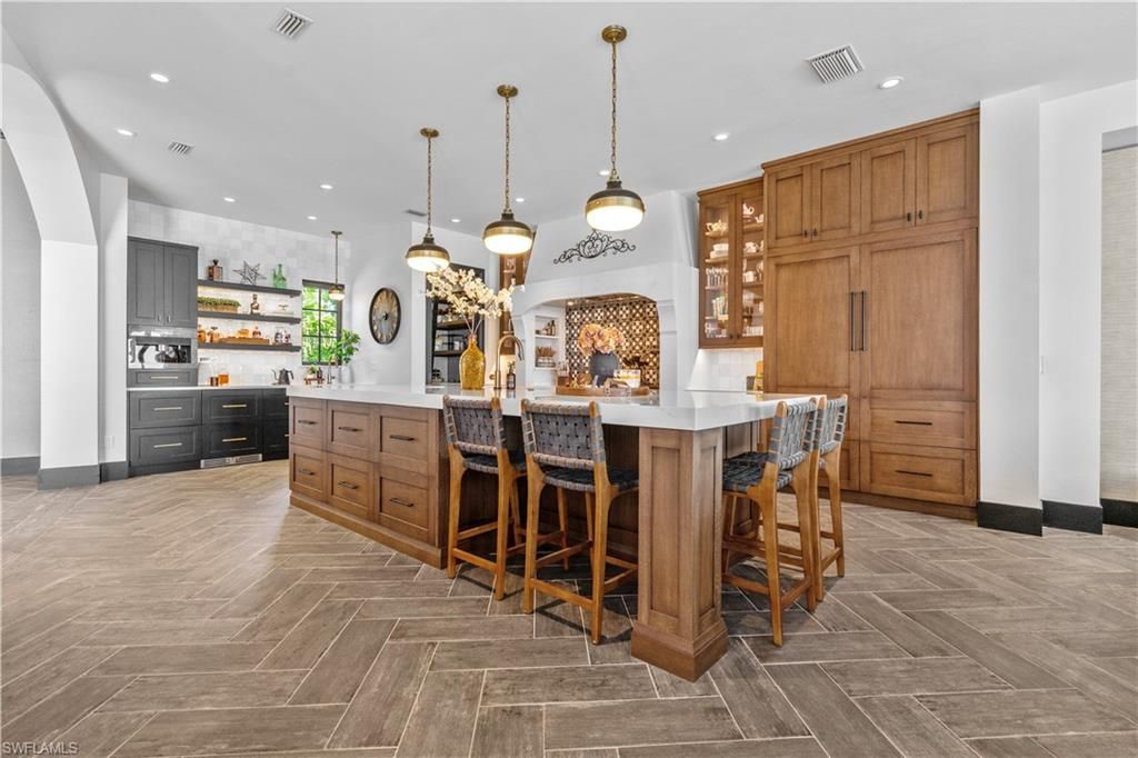 3914 W Riverside Dr, Fort Myers, FL 33901 Photo