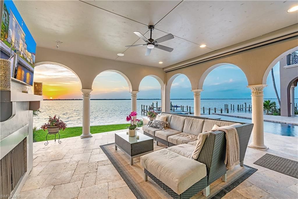 3914 W Riverside Dr, Fort Myers, FL 33901 Photo