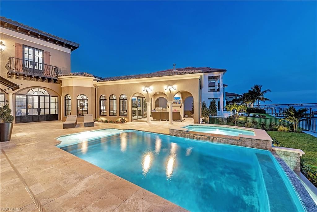 3914 W Riverside Dr, Fort Myers, FL 33901 Photo