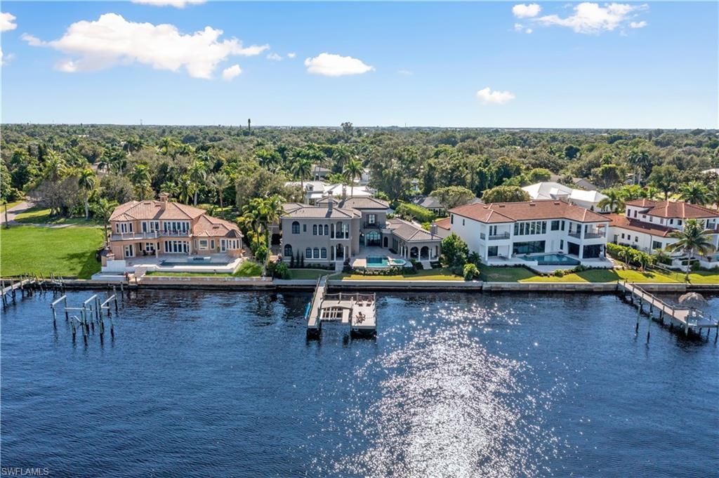 3914 W Riverside Dr, Fort Myers, FL 33901 Photo