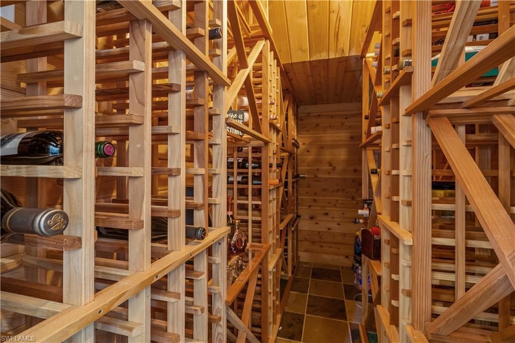 3914 W Riverside Dr, Fort Myers, FL 33901 Photo