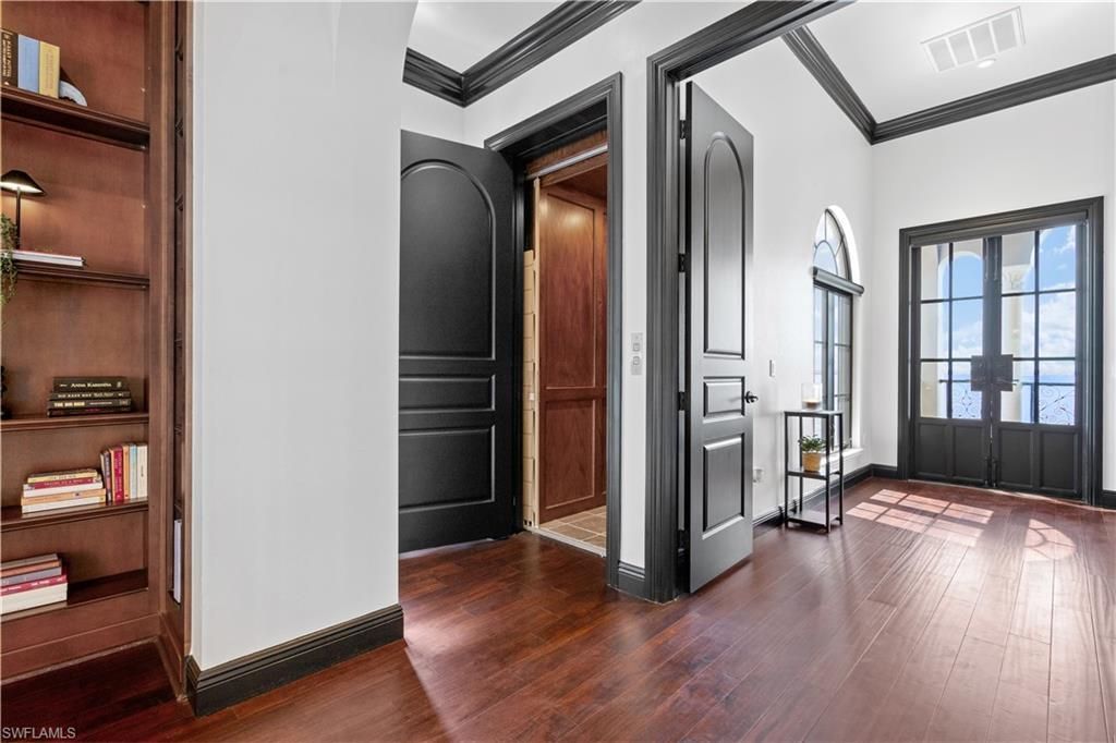 3914 W Riverside Dr, Fort Myers, FL 33901 Photo