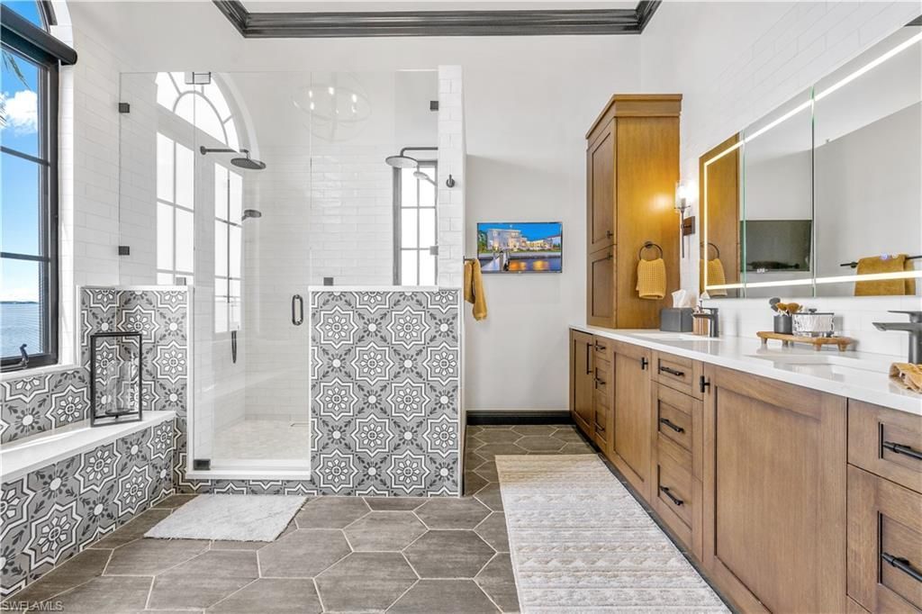 3914 W Riverside Dr, Fort Myers, FL 33901 Photo