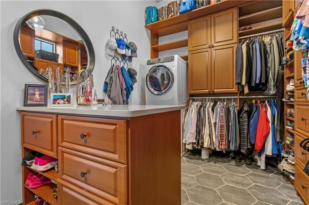 3914 W Riverside Dr, Fort Myers, FL 33901 Photo