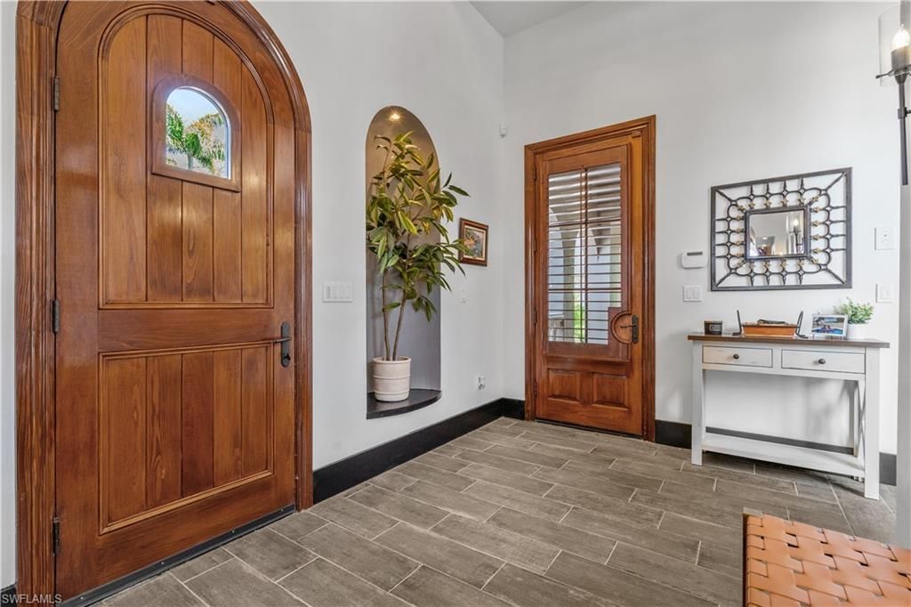 3914 W Riverside Dr, Fort Myers, FL 33901 Photo