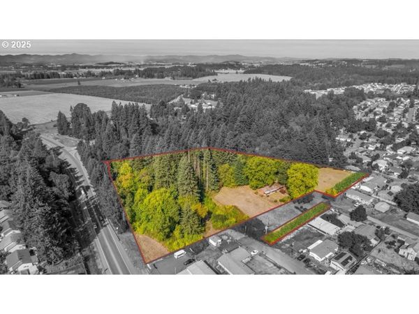 215 W 5TH ST, Lafayette, OR 97127