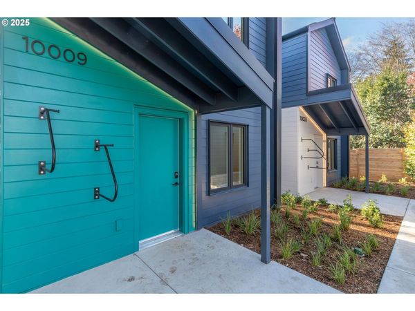 10009 SE Cottage LN, Unit 12, Milwaukie, OR 97222
