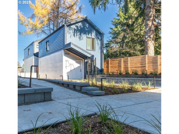 10025 SE Cottage LN, Unit 14, Milwaukie, OR 97222