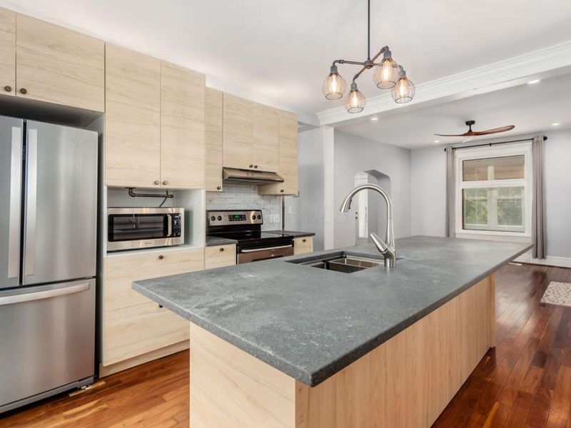 320 E Mithoff Street, Columbus, OH 43206 Photo 11